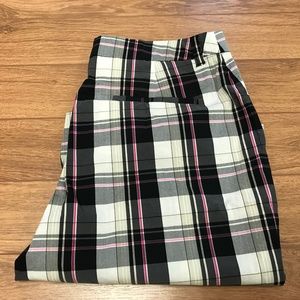 Anne Klein Stretch Shorts